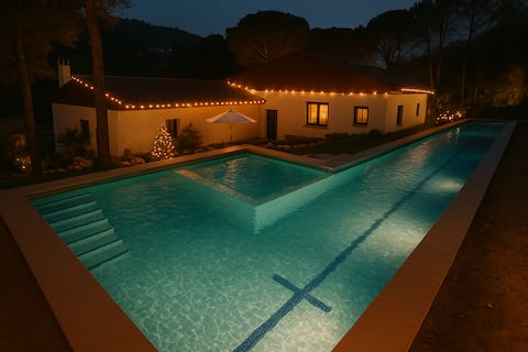 Luxury private Villa: 25m Pool, Gym, 200m to Beach