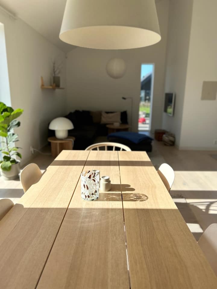 Stor Villa I Sommarstaden Varberg - Varberg