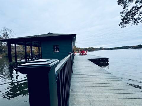 Lakefront with Million Dollar Views on HYCO Lake