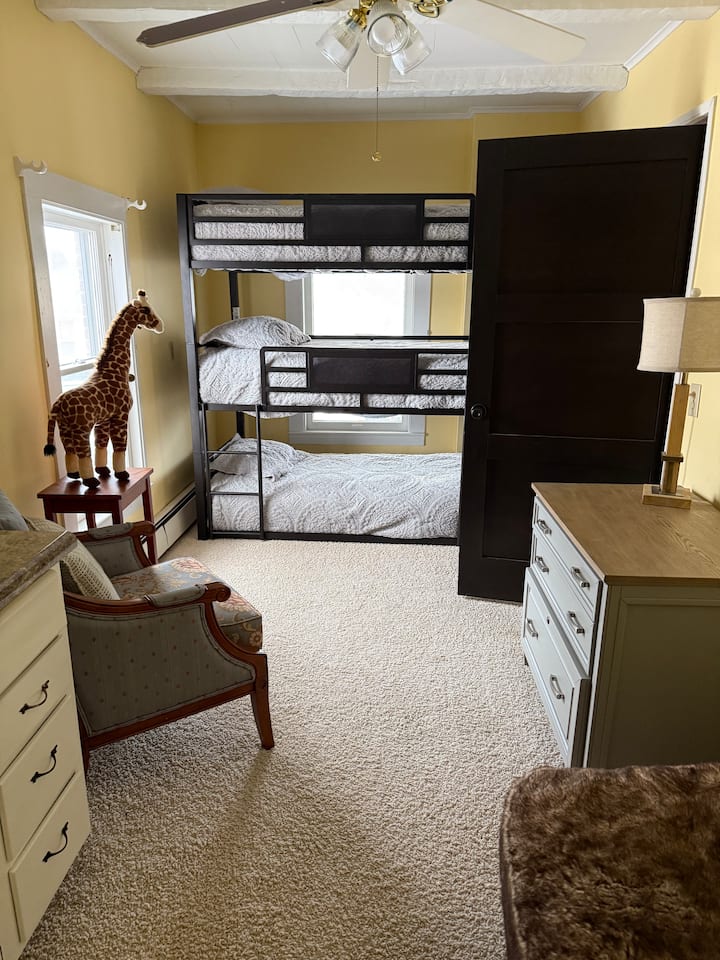 Bedroom 5