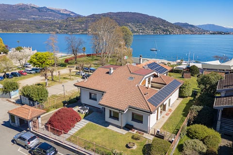Baveno On The Beach | Enchanting Flat With Garden
