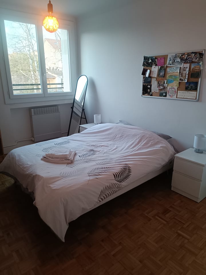 საძინებელი 1