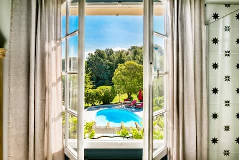 Provencal villa near the sea