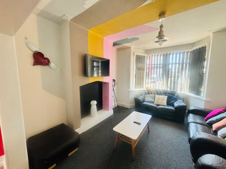 Perfect Group Stay ! - Blackpool