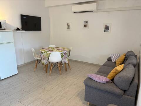 Top performing Airbnb: COZY APARTMENT ANTE B in Račišće