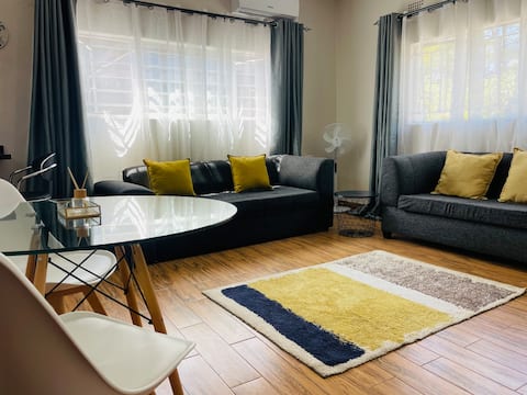 Permaponics - Quiet & Comfortable 2 Bed Apartment