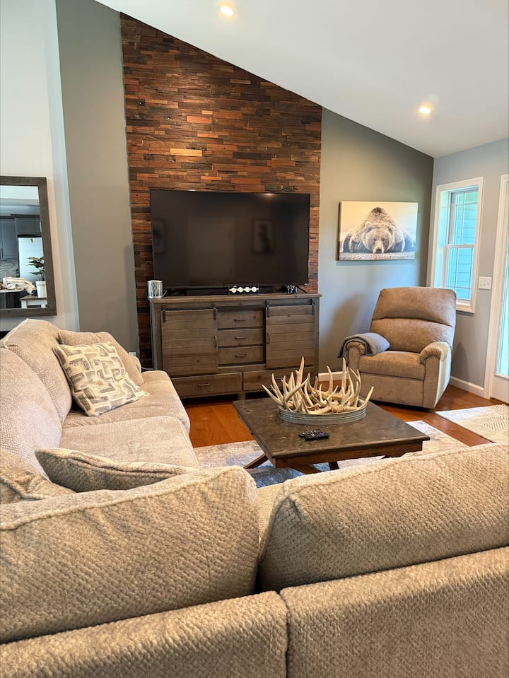 Saratoga Racetrack/lake George 3 Bedroom Home - Glens Falls, NY