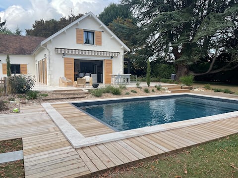 Chancelade house, large park, close to Périgueux