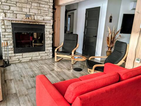 4-season chalet at the foot of the mountains