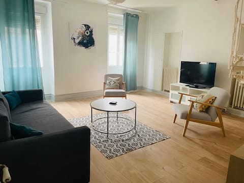 Elegant 2-bedroom apartment in the heart of Mazamet