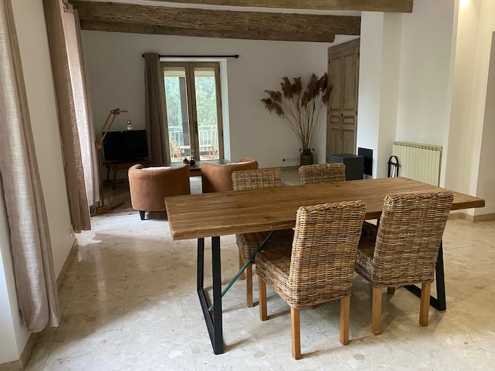 Maison Provençale Et Ses Animaux - Bagnols-sur-Cèze