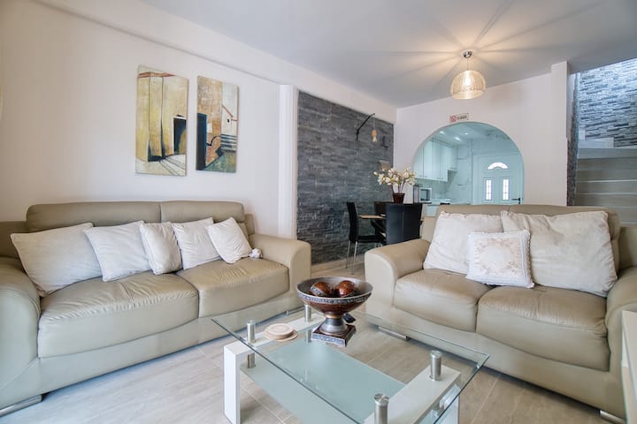 Holiday Apartment - Kato Paphos