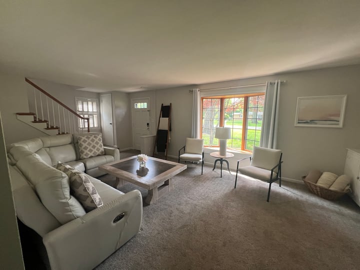 Charming, 4br Close To The Avalon Grand Resort. - Cortland, OH