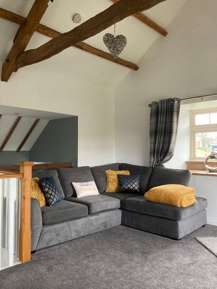 Converted Barn With Panoramic Views & Log Burner - Northumberland
