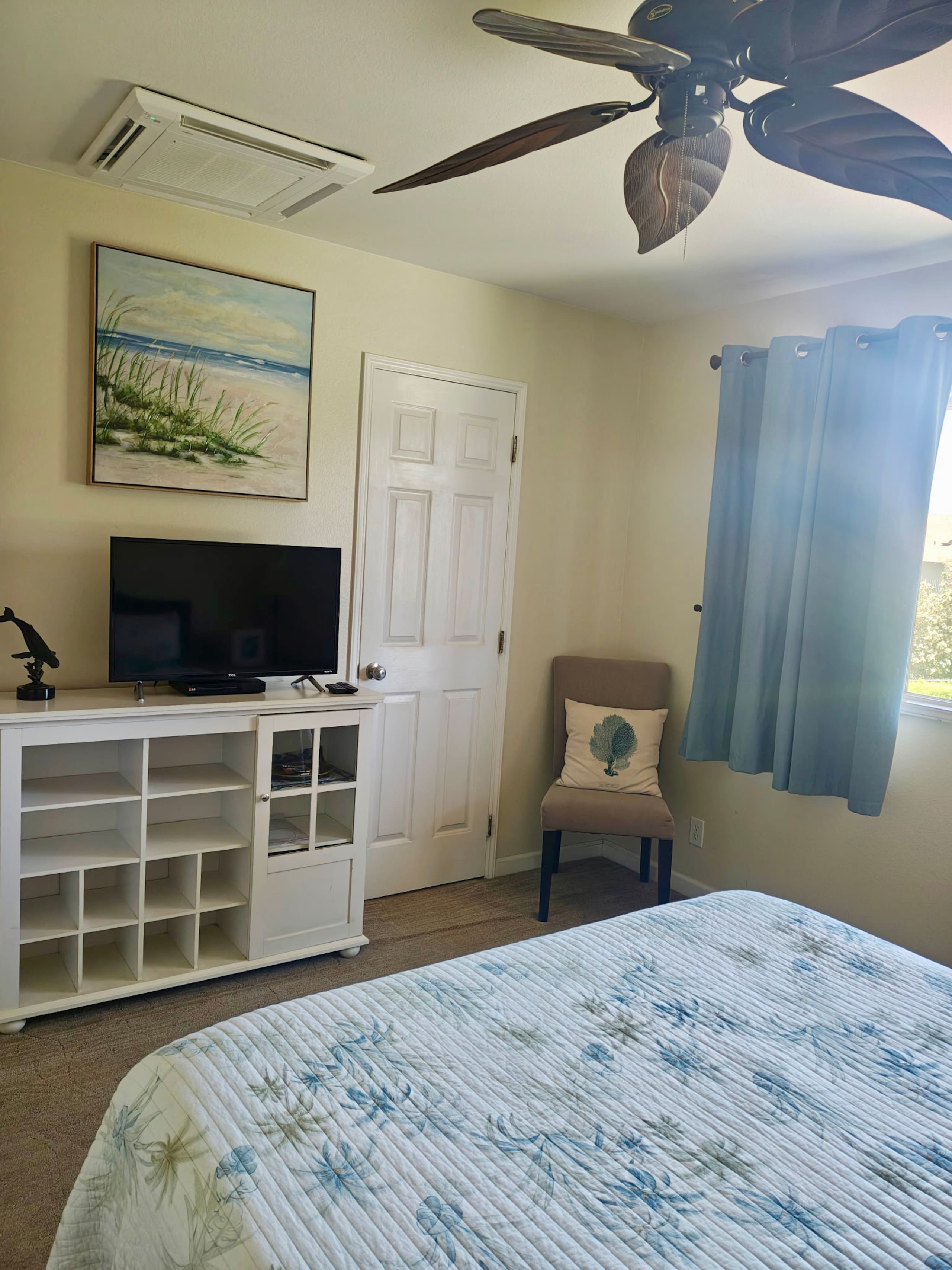 Condo in Kihei · ★4.82 · 1 bedroom · 2 beds · 1 bath - Image 10