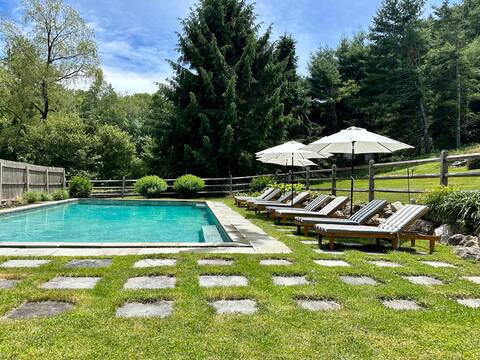 Private * Hiking * Swimming * Pool * Steam-room