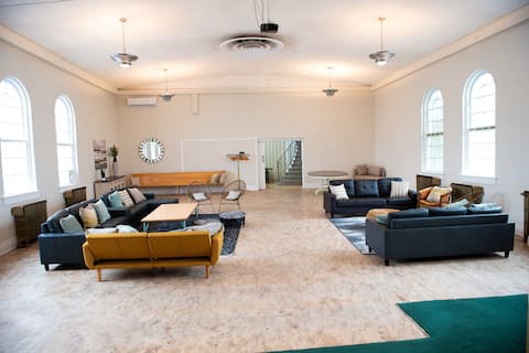 Private Group Retreat | Sleeps 70 | Gym + Arcade