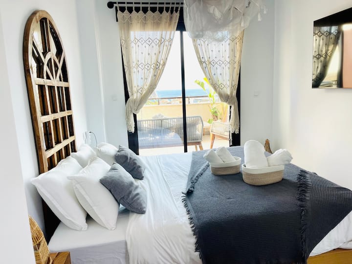 Rooms with a sea view 