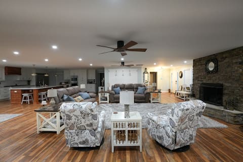 Top performing Airbnb: Peaceful Getaway in Albany