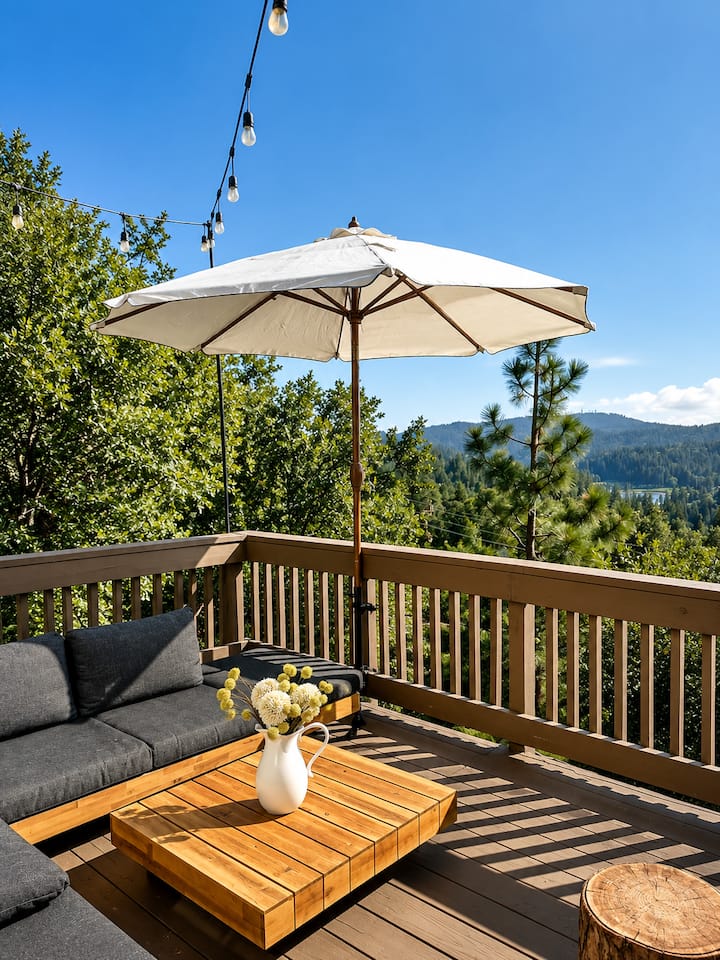 Immaculate Fully Stocked Cabin With Views! - Lake Arrowhead, CA