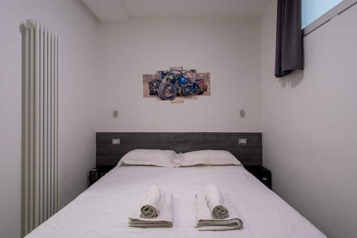 Bed And Rider - La Tana Del Biker Room 3 - Varenna