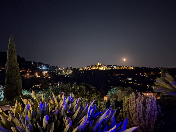 Studio Climatisé-piscine-vue Mer/village - Fibre - Saint-Paul-de-Vence
