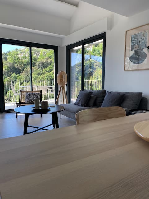 Large 3p bright in the countryside with terrace