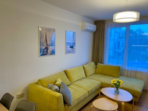 Top Airbnb: Amazing apartment on the beach in Поморие