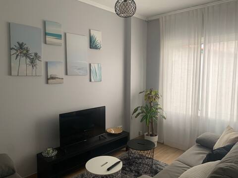 Centrally located apartment 1 km from the beach.