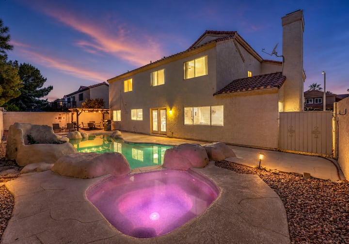 The Oasis - Amazing Pool Retreat 15 Min To Strip