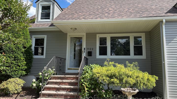 2 Bedroom And Private Bathroom In Exclus - Elizabeth, NJ