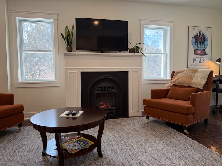 Forest’s Edge Elora | Fire Pit, Walk To Town - Fergus