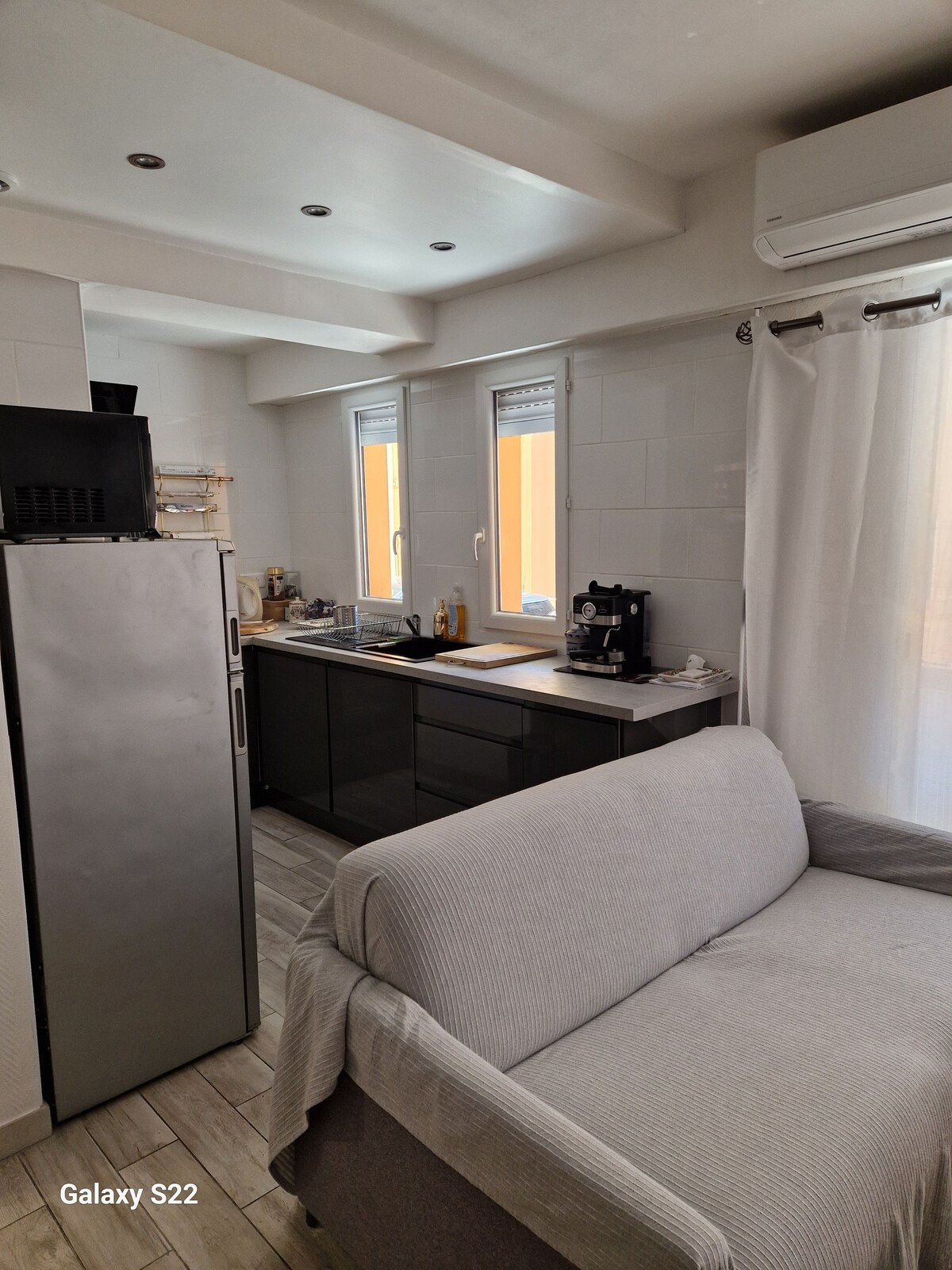 Annonce Airbnb populaire: small sunny corner à Beausoleil