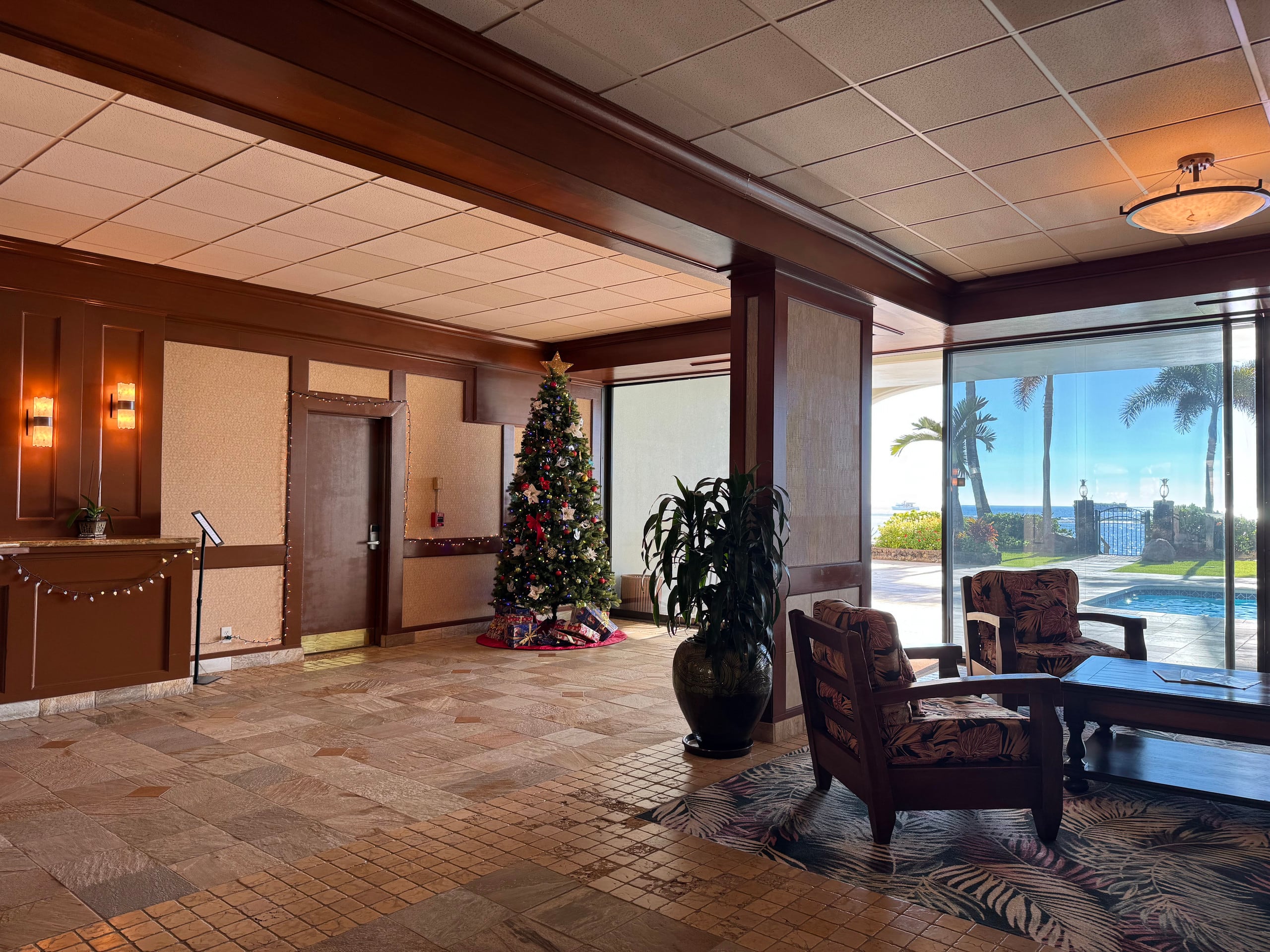 Condo in Lahaina · ★4.93 · Studio · 1 bed · 1 bath - Image 26