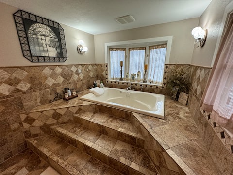 Retreat Suite Hot Tub