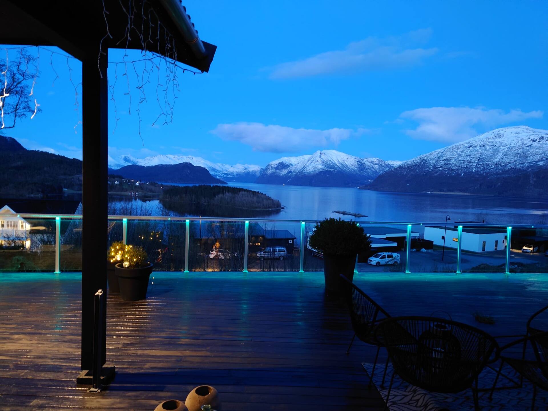Villa with amazing views - short distance to everything!