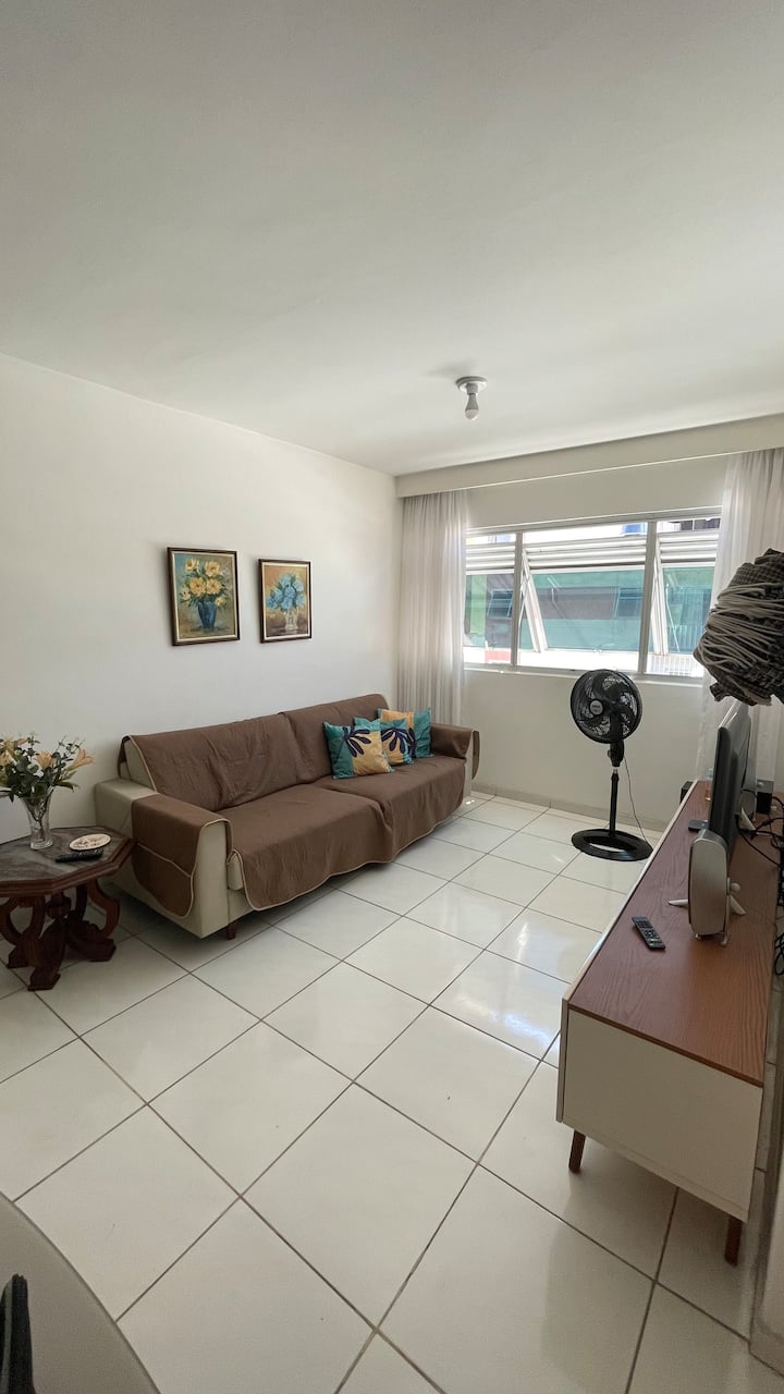 Apartamento Na Ponta Verde A 400m Da Praia. - Maceió