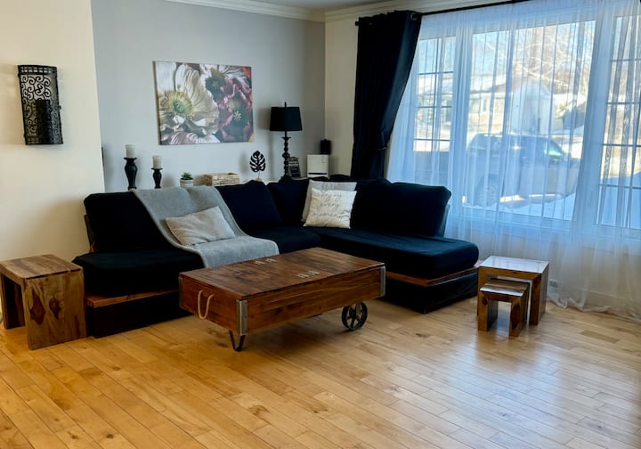 Superbe Maison, Terrain Intime, Spa Et Billard! - Québec