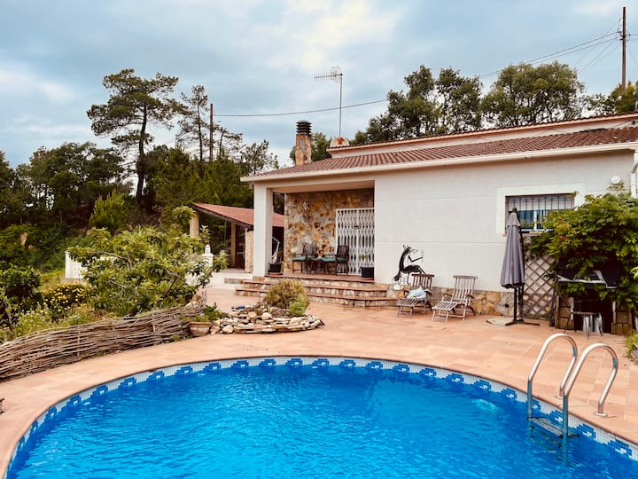 Sun-soaked Villa By The Catalan Coast - Llagostera