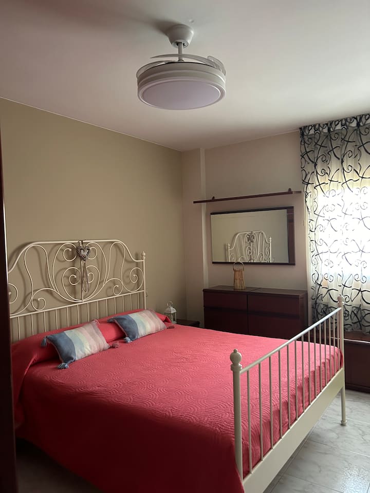 საძინებელი 1