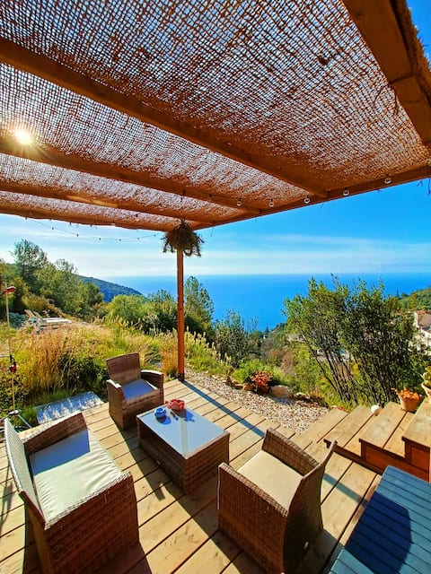 la Tiny House d 'Eze ~ Vue mer.