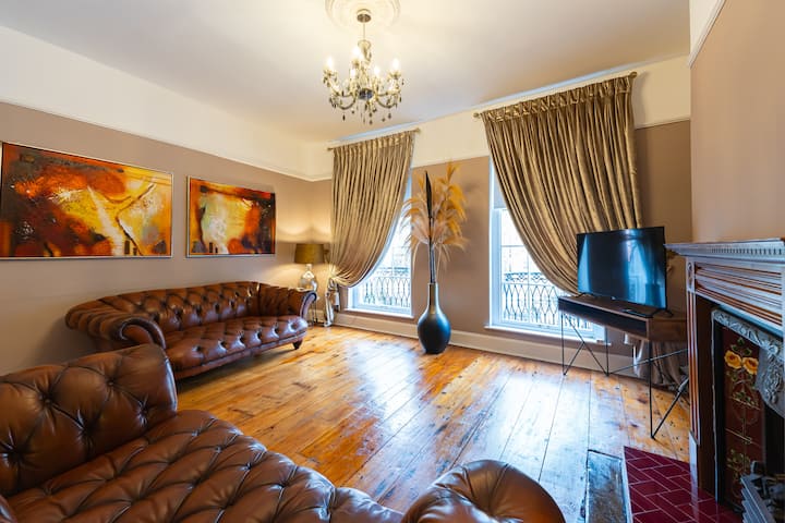 City Centre Luxury Georgian Townhouse - Liverpool