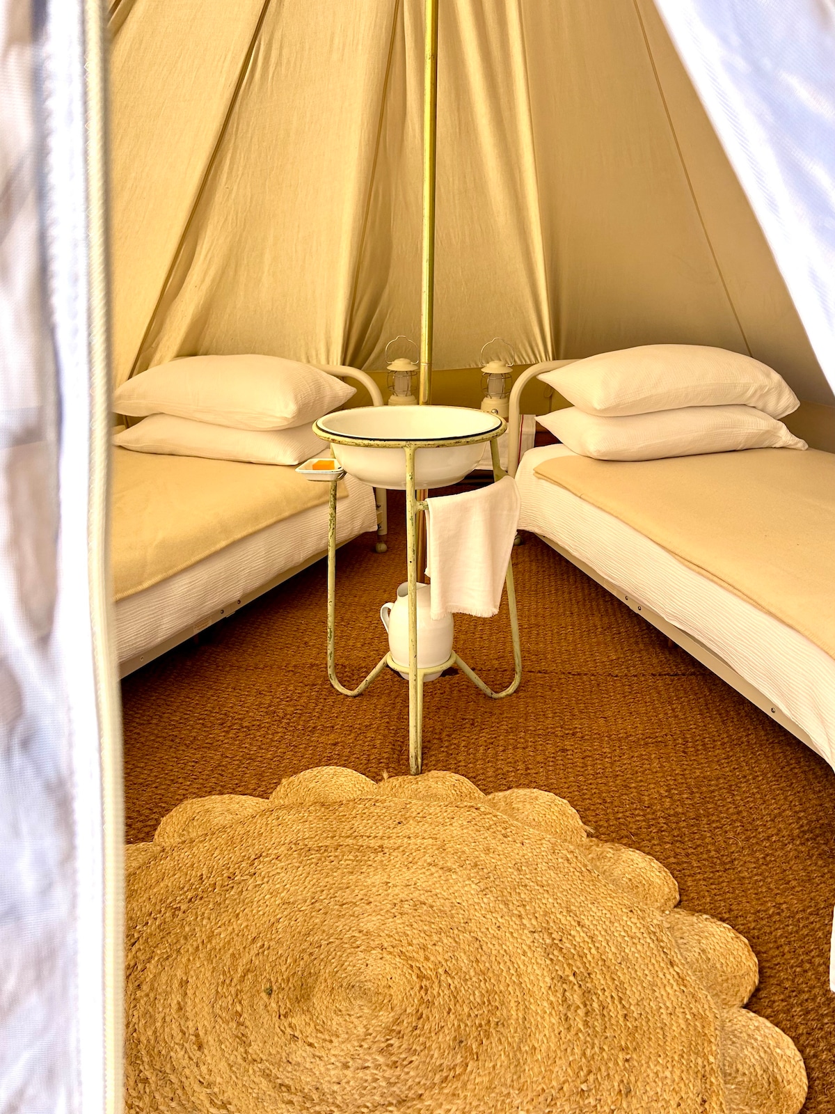 A little tent - just for two…