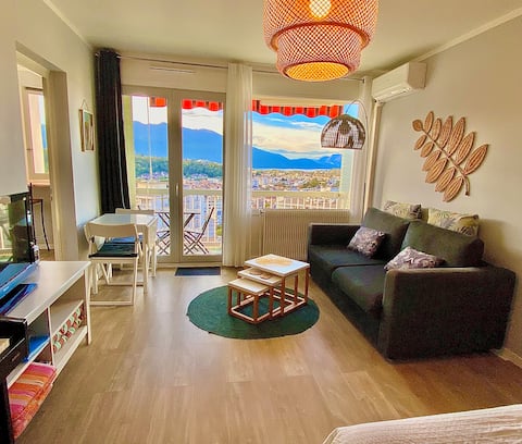 Airbnb performant: Pianorama 3* AC/Climate control, private parking, 5-minute walk to the city à Aix Les Bains