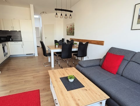 Apartment on the historic Heskeshof (upper floor)