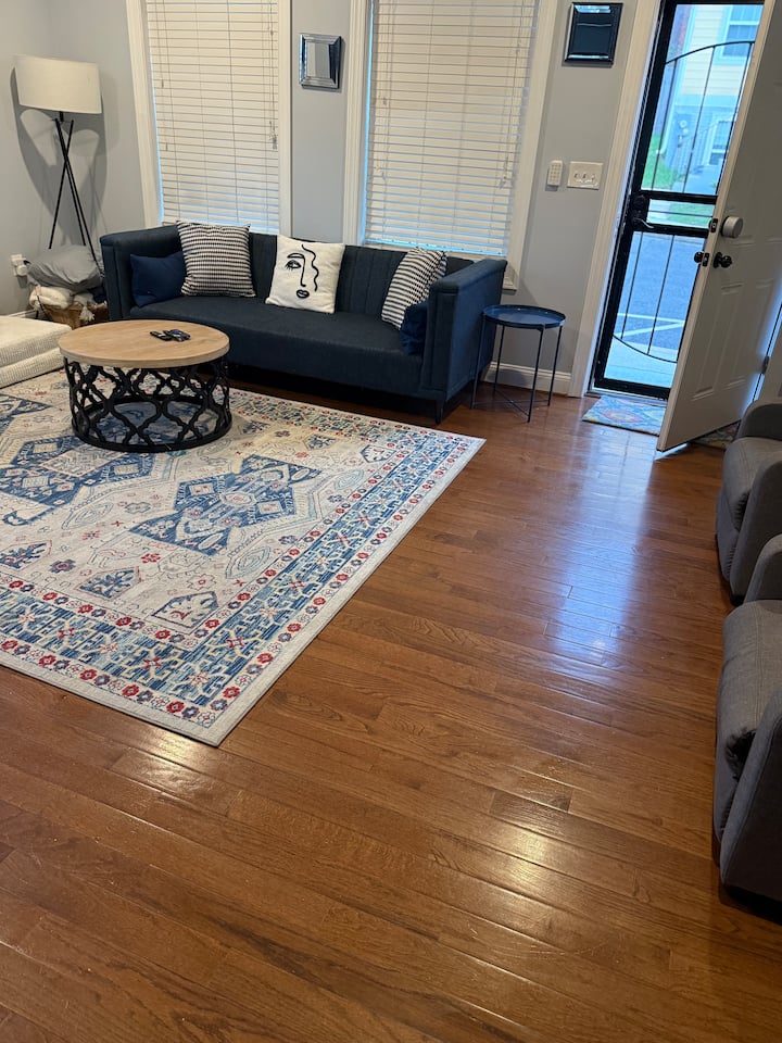 Rfk Spacious Home W/free On-street Parking - Largo, MD