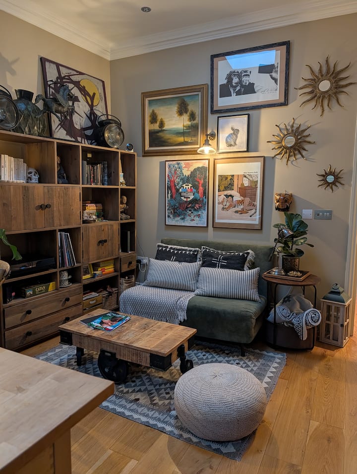 Cosy And Quirky 1 Bedroom Flat With Patio Camden - 馬里波恩