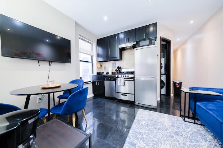 ★ Amazing 2 Bedroom Apt 1/2 Block To Central Park★ - Edgewater, NJ