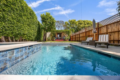 Atwater Oasis w/Pool and HotTub very Walkable Area