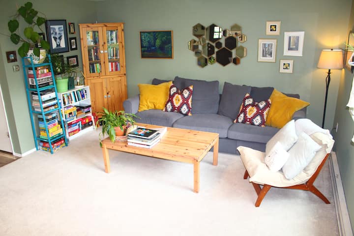 Bright Garden Suite - Edmonds, WA